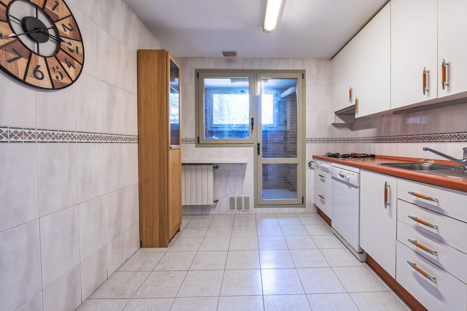 Dzīvoklis Madrid, Spānijā 2 istabas, 120 m2 Nr. 59285
