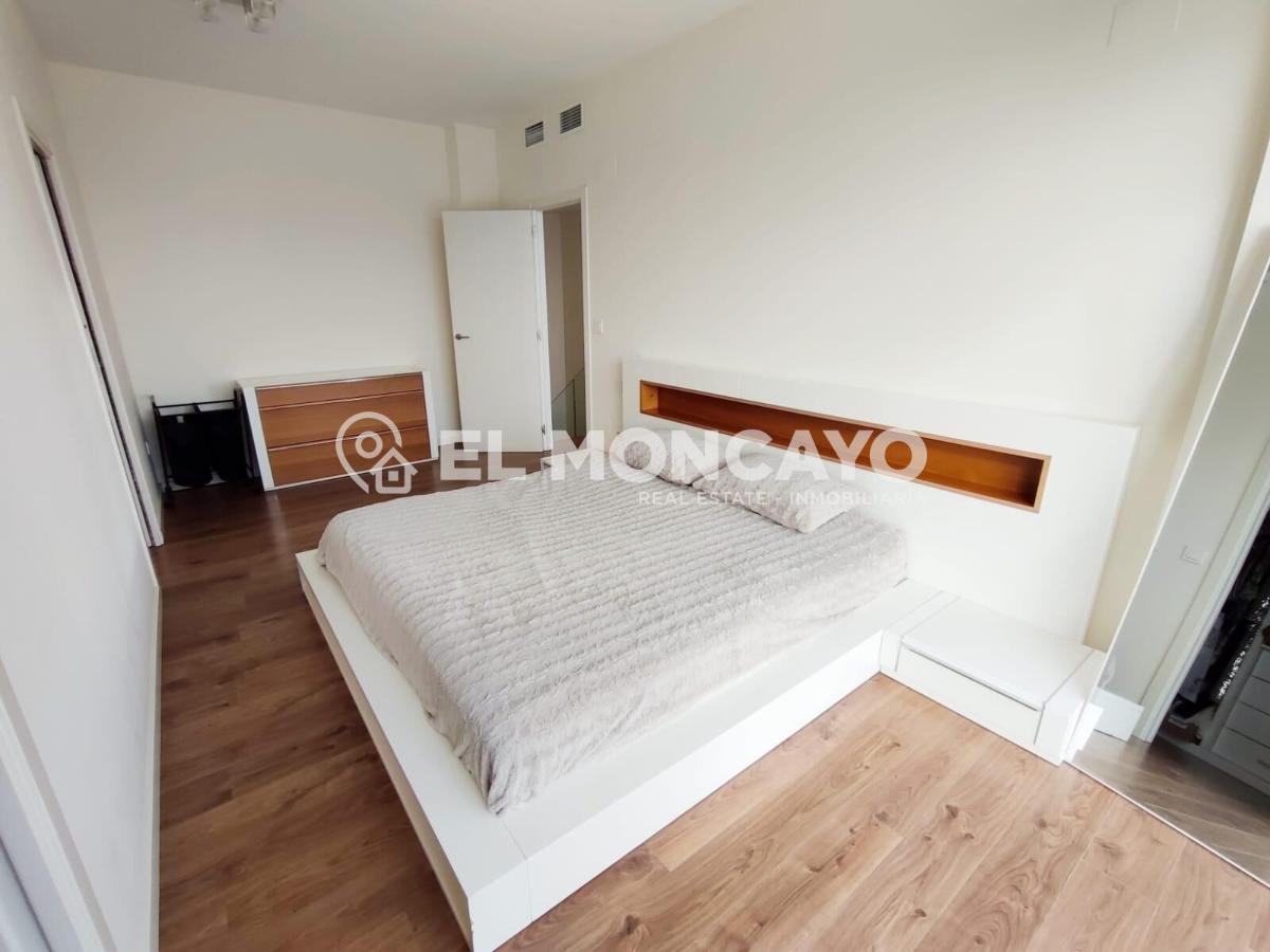 Villa in San Fulgencio, Alicante, Spain 9 bedrooms, 354 sq.m. No. 112848