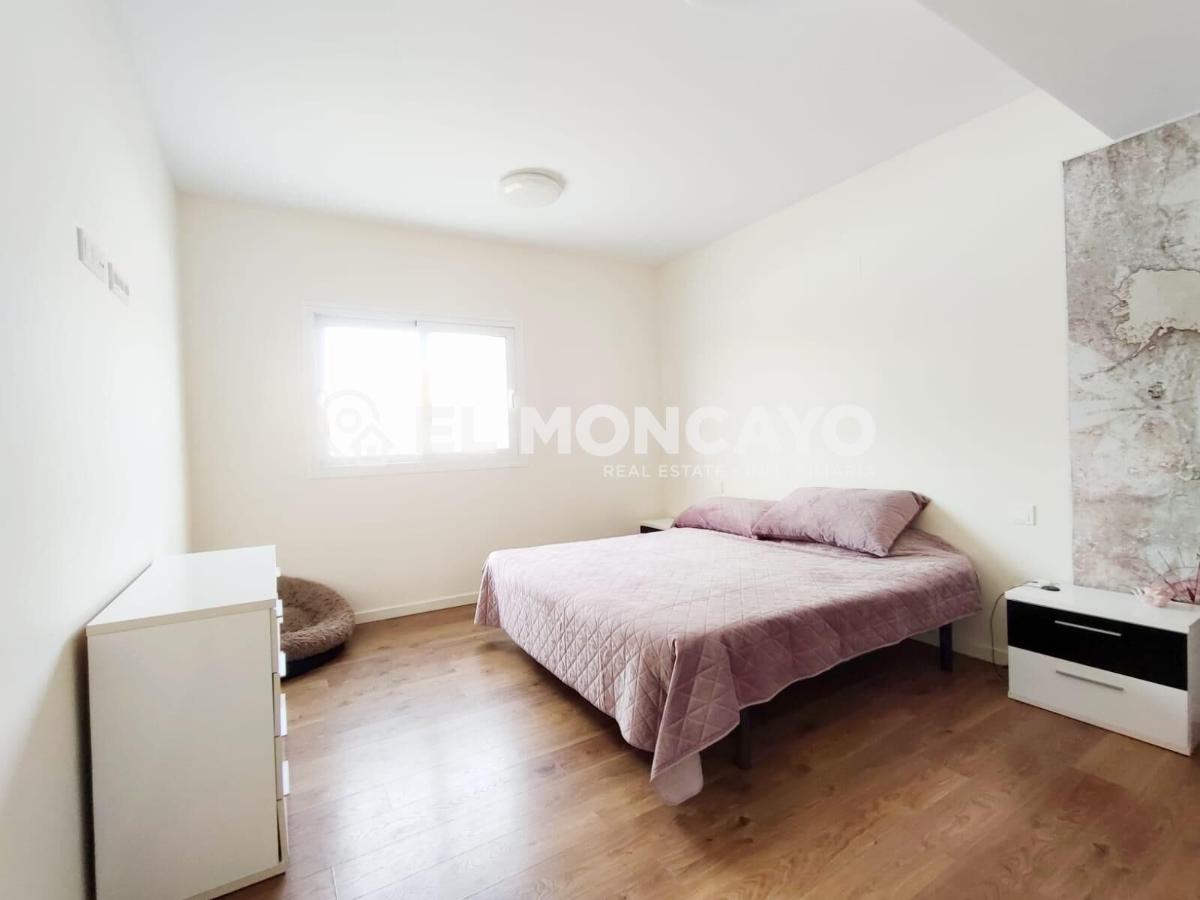Villa in San Fulgencio, Alicante, Spain 9 bedrooms, 354 sq.m. No. 112848
