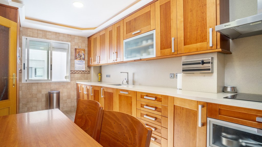 Penthouse w Estepona, Malaga, Hiszpania 4 sypialnie, 144.87 mkw. nr 108224
