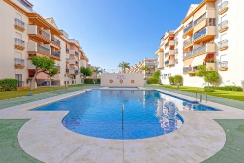 Penthouse in Estepona, Malaga, Spain 4 bedrooms, 144.87 sq.m. No. 108224