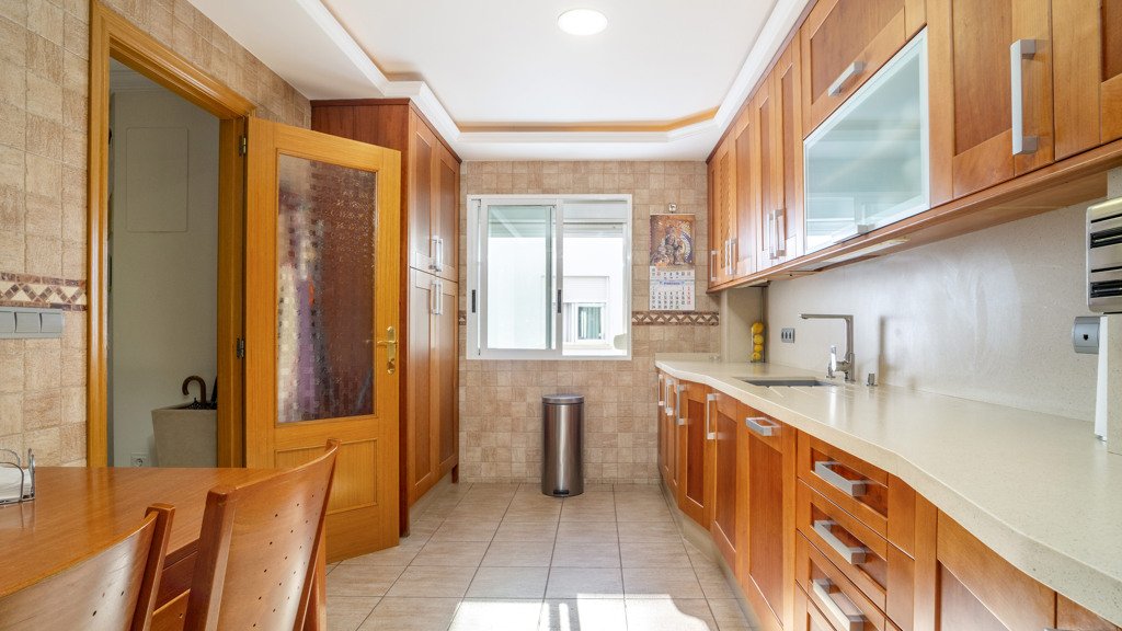 Penthouse w Estepona, Malaga, Hiszpania 4 sypialnie, 144.87 mkw. nr 108224