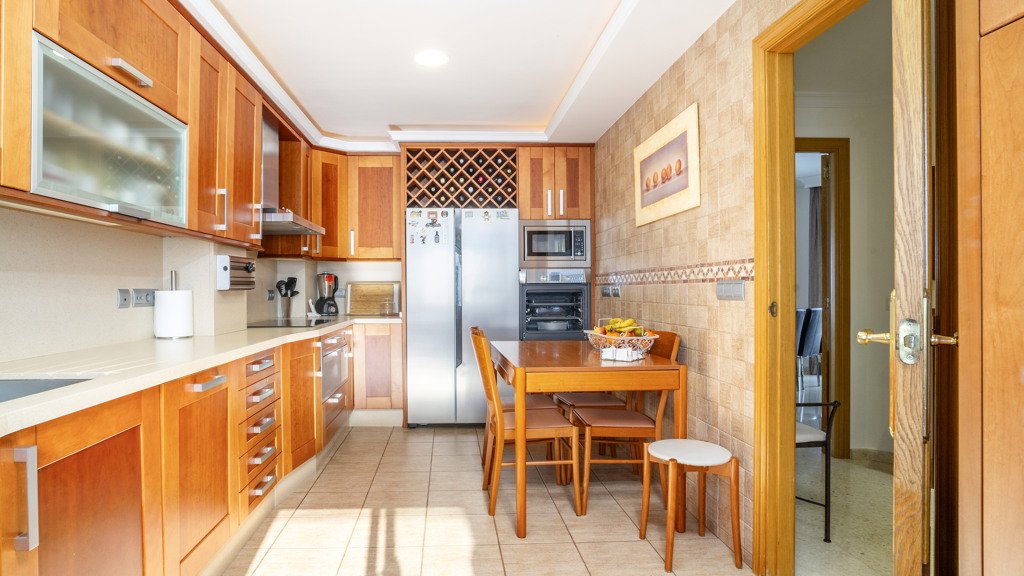 Penthouse w Estepona, Malaga, Hiszpania 4 sypialnie, 144.87 mkw. nr 108224