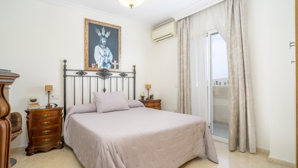 Penthouse w Estepona, Malaga, Hiszpania 4 sypialnie, 144.87 mkw. nr 108224