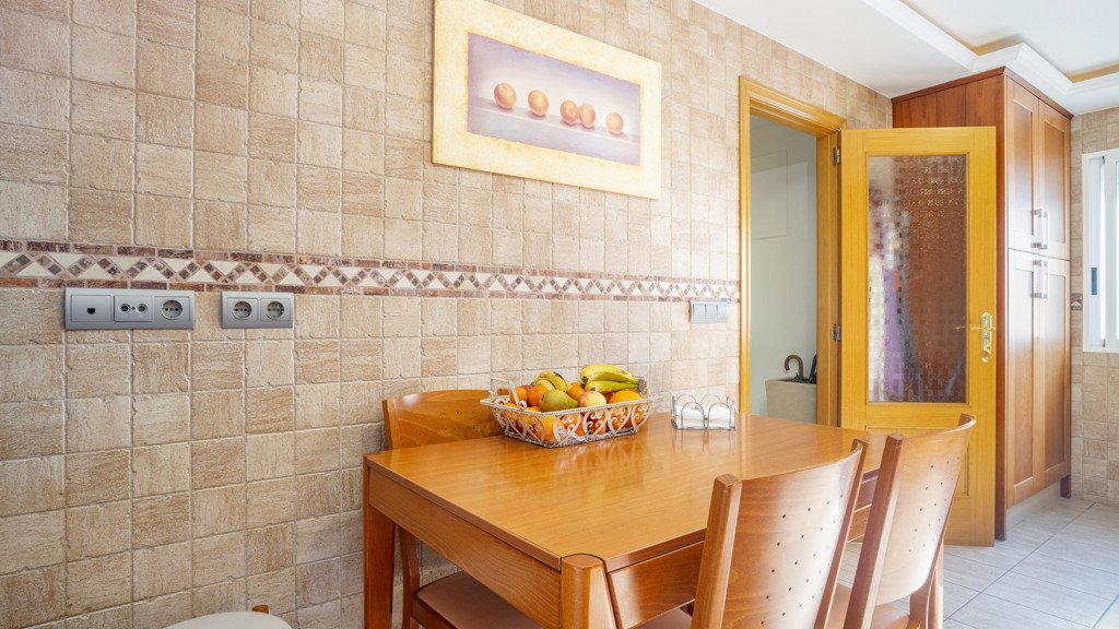 Penthouse w Estepona, Malaga, Hiszpania 4 sypialnie, 144.87 mkw. nr 108224