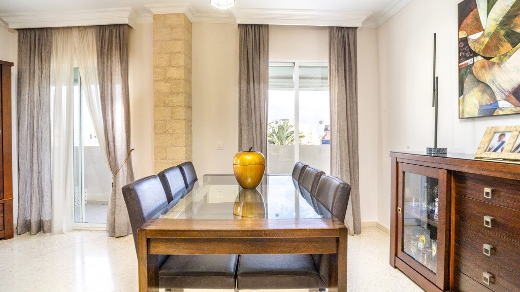 Penthouse w Estepona, Malaga, Hiszpania 4 sypialnie, 144.87 mkw. nr 108224