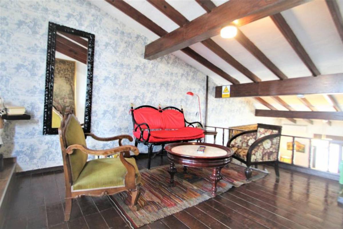 Huvila Alicante, Espanja 9 makuuhuonetta, 221 m2 No. 98498