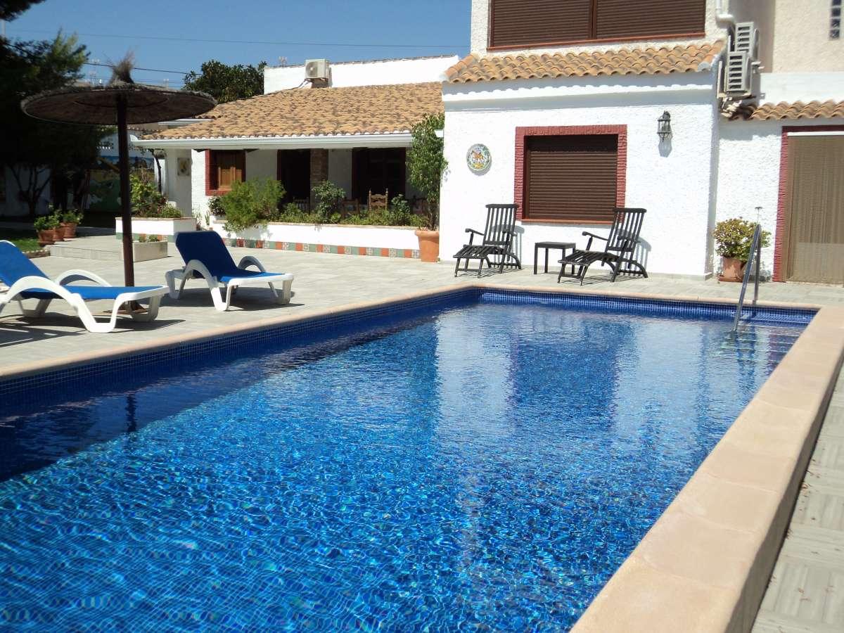 Huvila Alicante, Espanja 9 makuuhuonetta, 221 m2 No. 98498