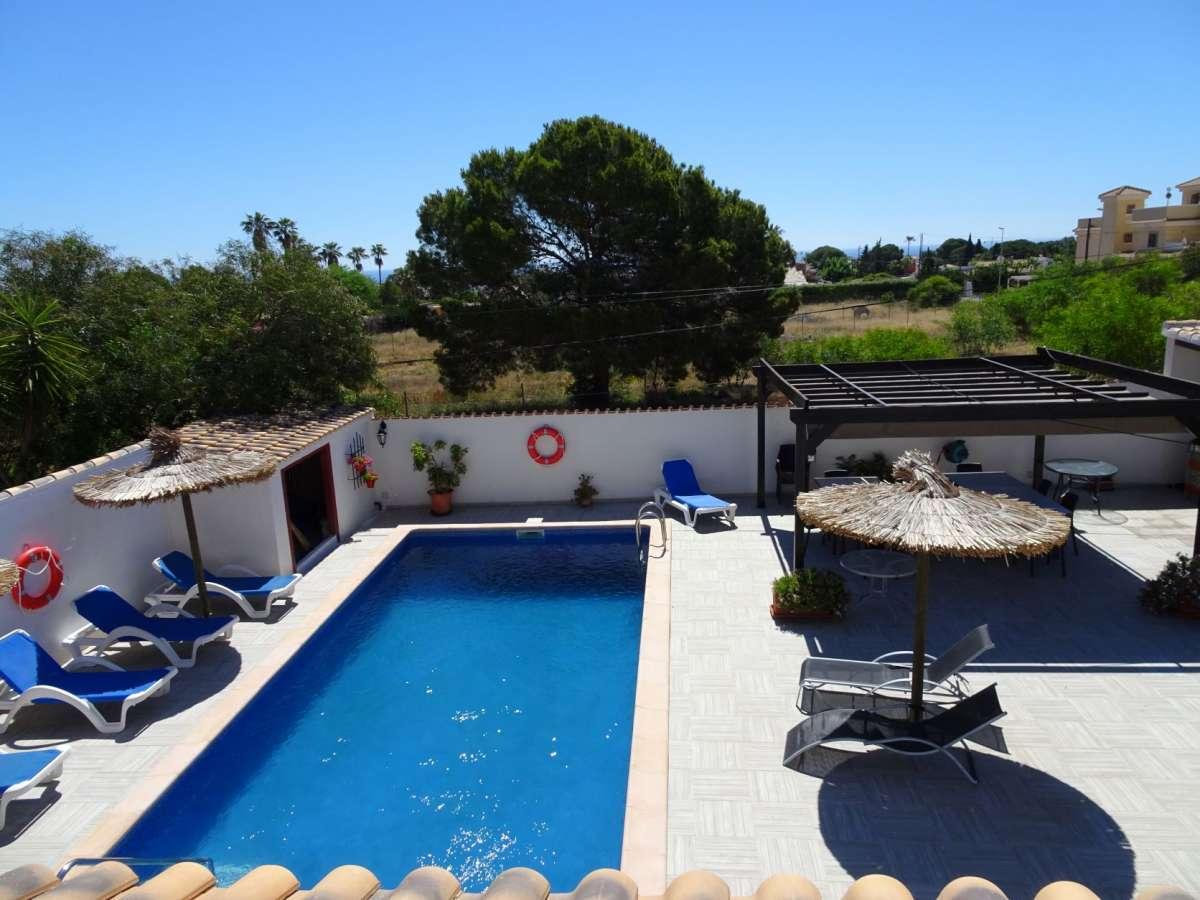 Huvila Alicante, Espanja 9 makuuhuonetta, 221 m2 No. 98498