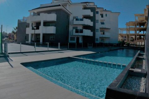 Apartamento en Alicante, España 2 dormitorios, 65 m2 No. 111340