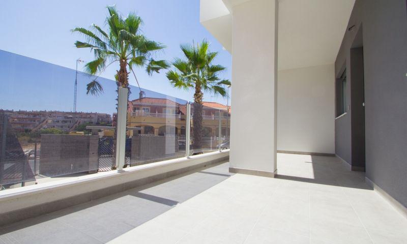 Apartamento en Alicante, España 2 dormitorios, 65 m2 No. 111340