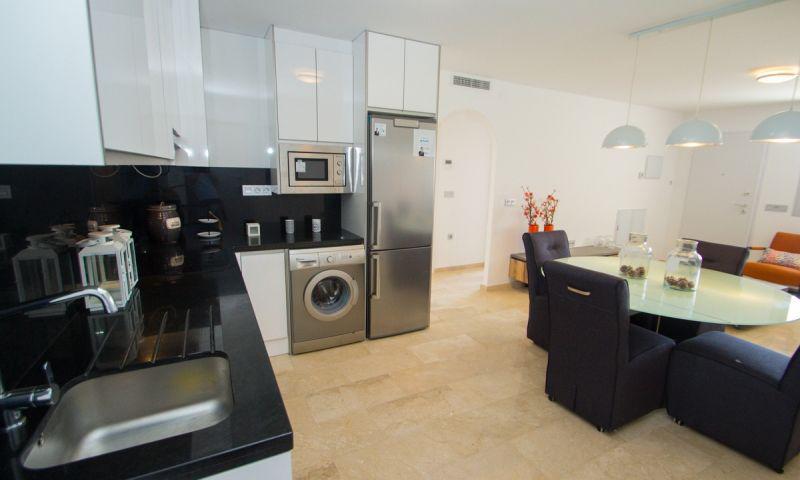 Apartamento en Alicante, España 2 dormitorios, 65 m2 No. 111340