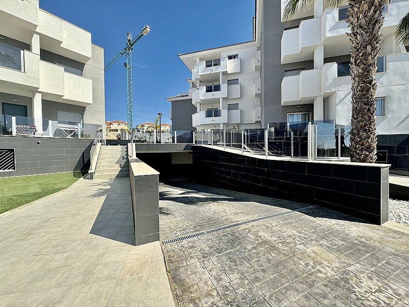 Apartamento en Villamartin, Alicante, España 2 dormitorios, 70 m2 No. 111337