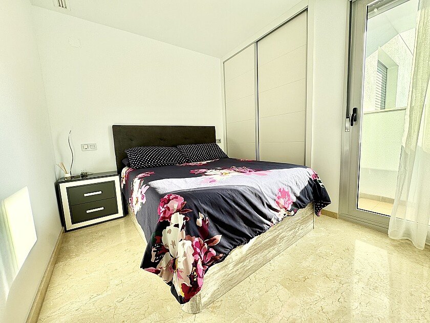 Apartamento en Villamartin, Alicante, España 2 dormitorios, 70 m2 No. 111337