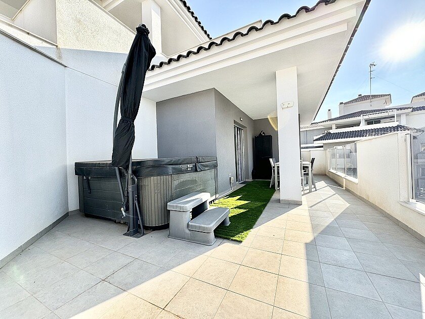 Apartamento en Villamartin, Alicante, España 2 dormitorios, 70 m2 No. 111337
