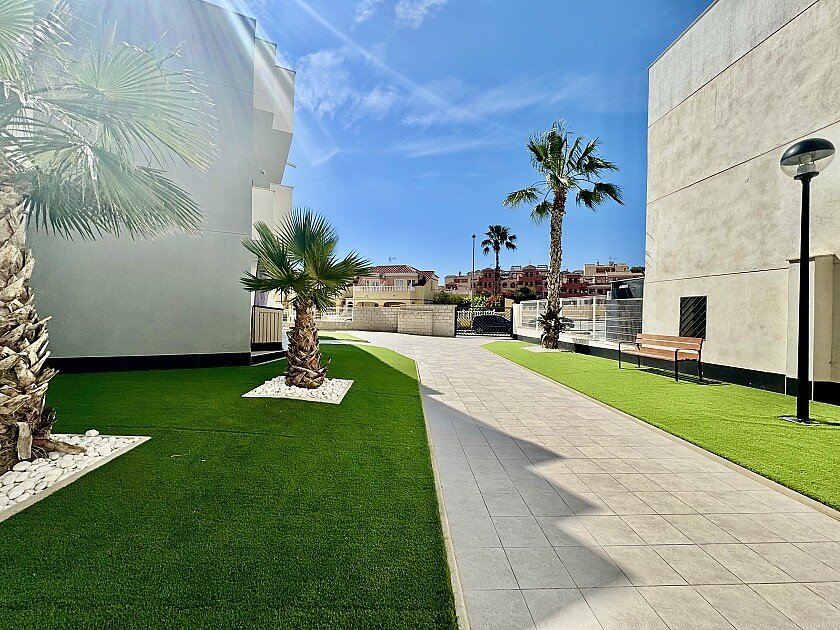 Apartamento en Villamartin, Alicante, España 2 dormitorios, 70 m2 No. 111337