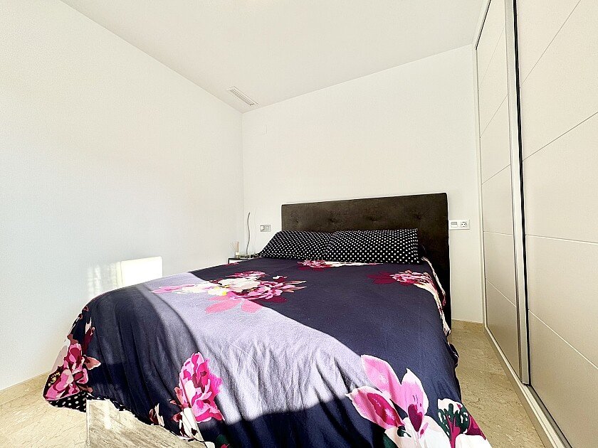 Apartamento en Villamartin, Alicante, España 2 dormitorios, 70 m2 No. 111337