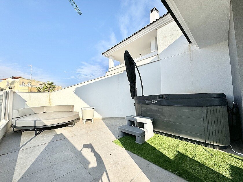 Apartamento en Villamartin, Alicante, España 2 dormitorios, 70 m2 No. 111337