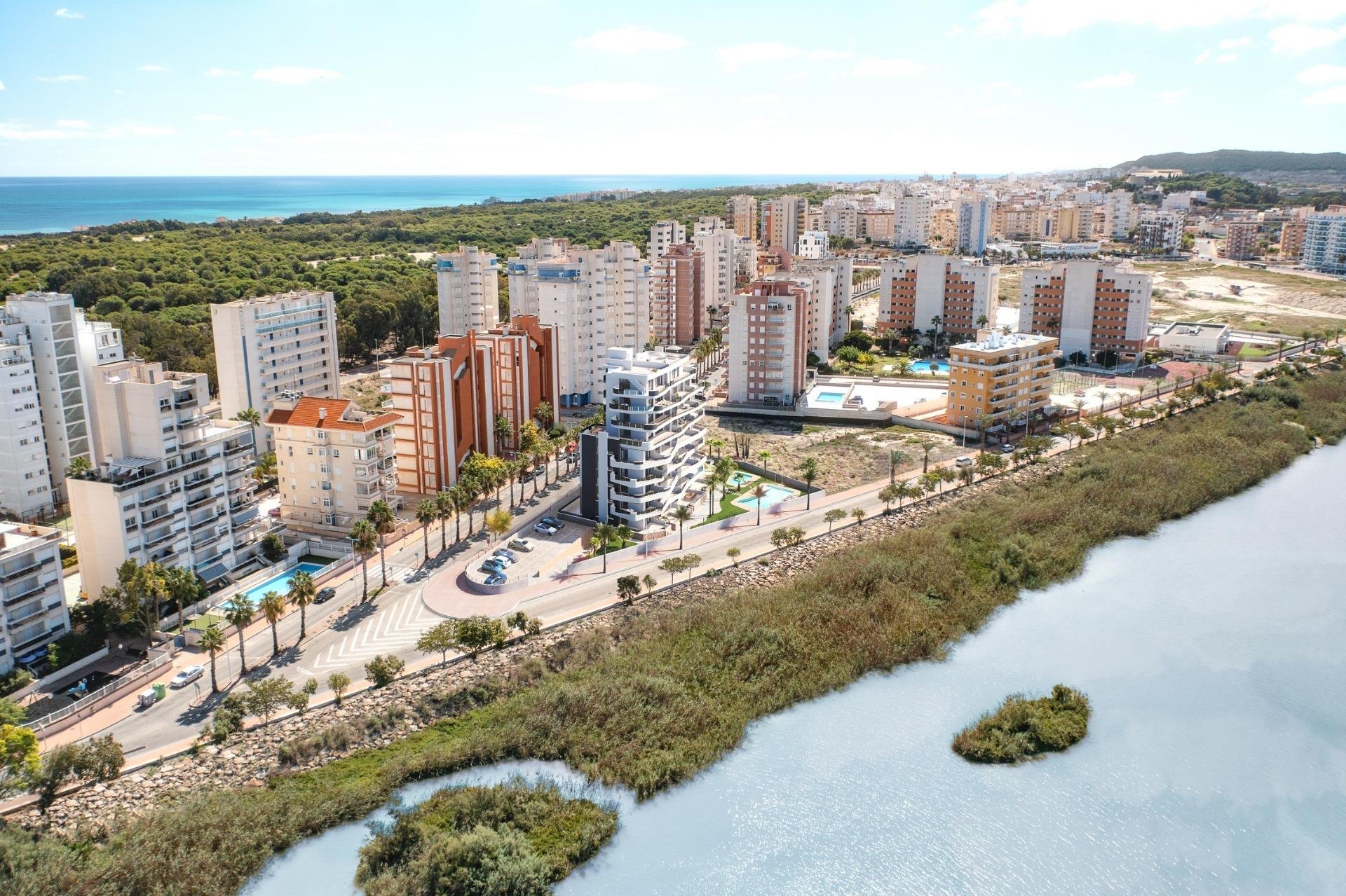 Takvåning i Guardamar del Segura, Alicante, Spanien 2 sovrum, 76 kvm. Nr. 111342