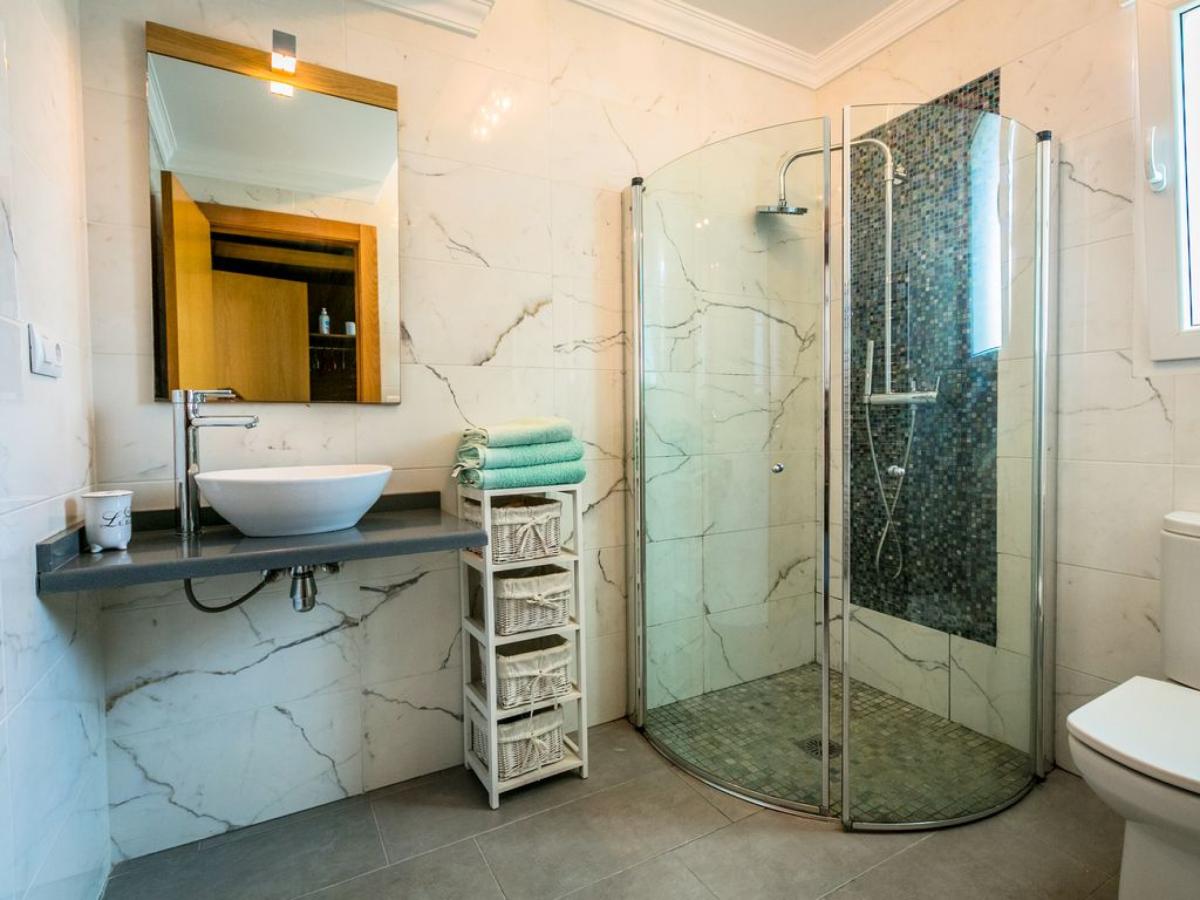 Villa a Javea, Alicante, Spagna 5 camere da letto, 333 mq. N° 113077