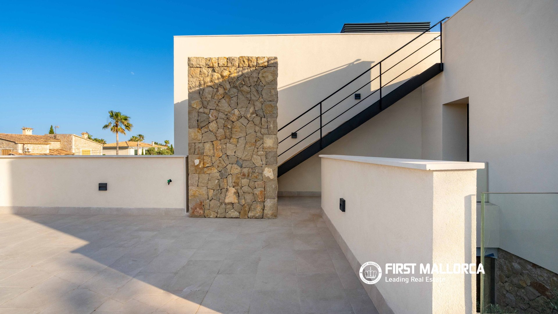 Huvila Port De Pollenca, Mallorca, Espanja 5 makuuhuonetta, 413 m2 No. 51110