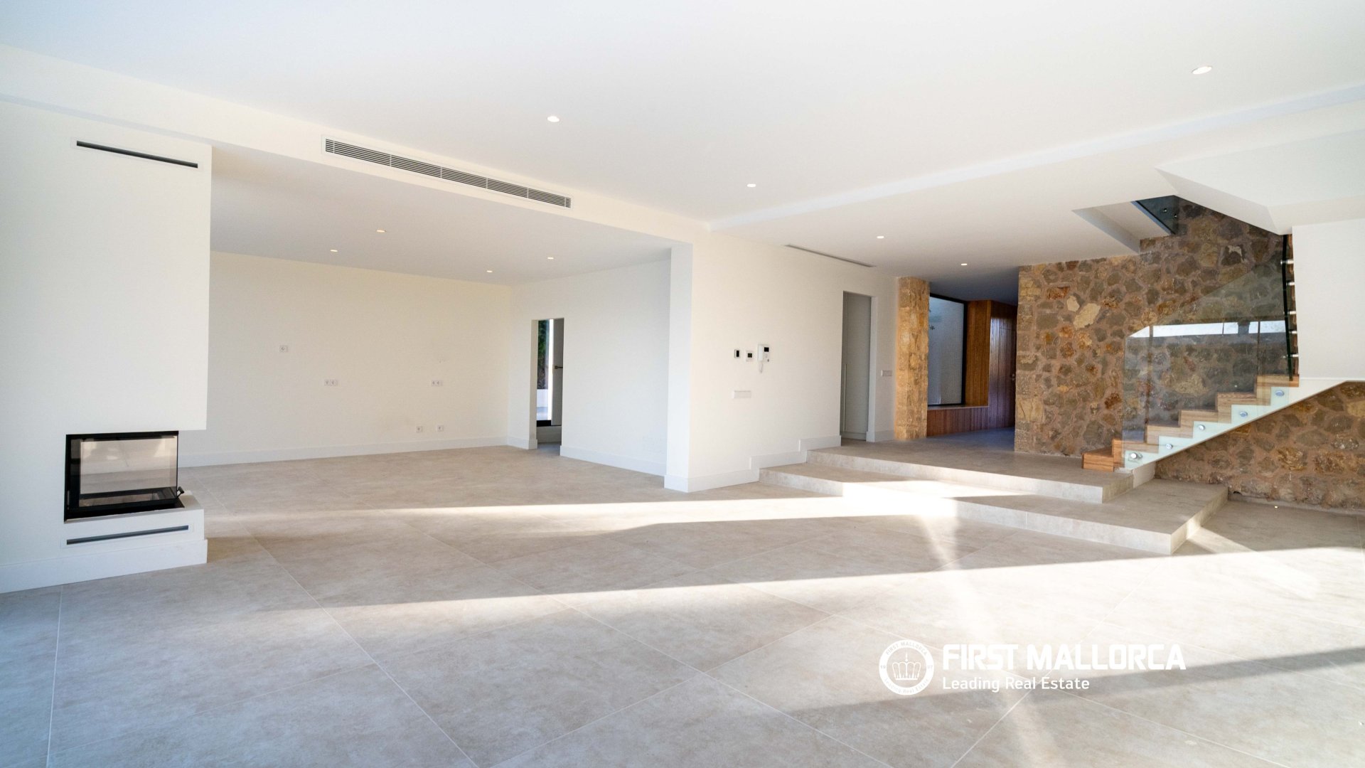 Huvila Port De Pollenca, Mallorca, Espanja 5 makuuhuonetta, 413 m2 No. 51110
