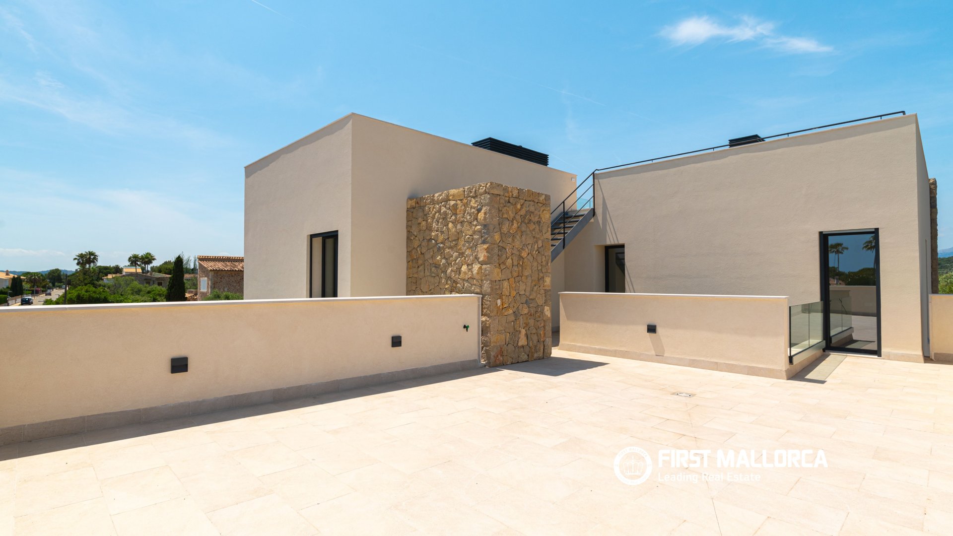 Huvila Port De Pollenca, Mallorca, Espanja 5 makuuhuonetta, 413 m2 No. 51110