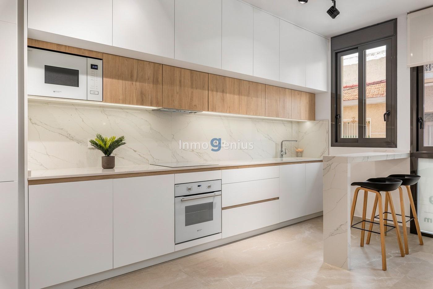 Apartment à Torrevieja, Alicante, Espagne 2 chambres, 73 m2 No. 81548