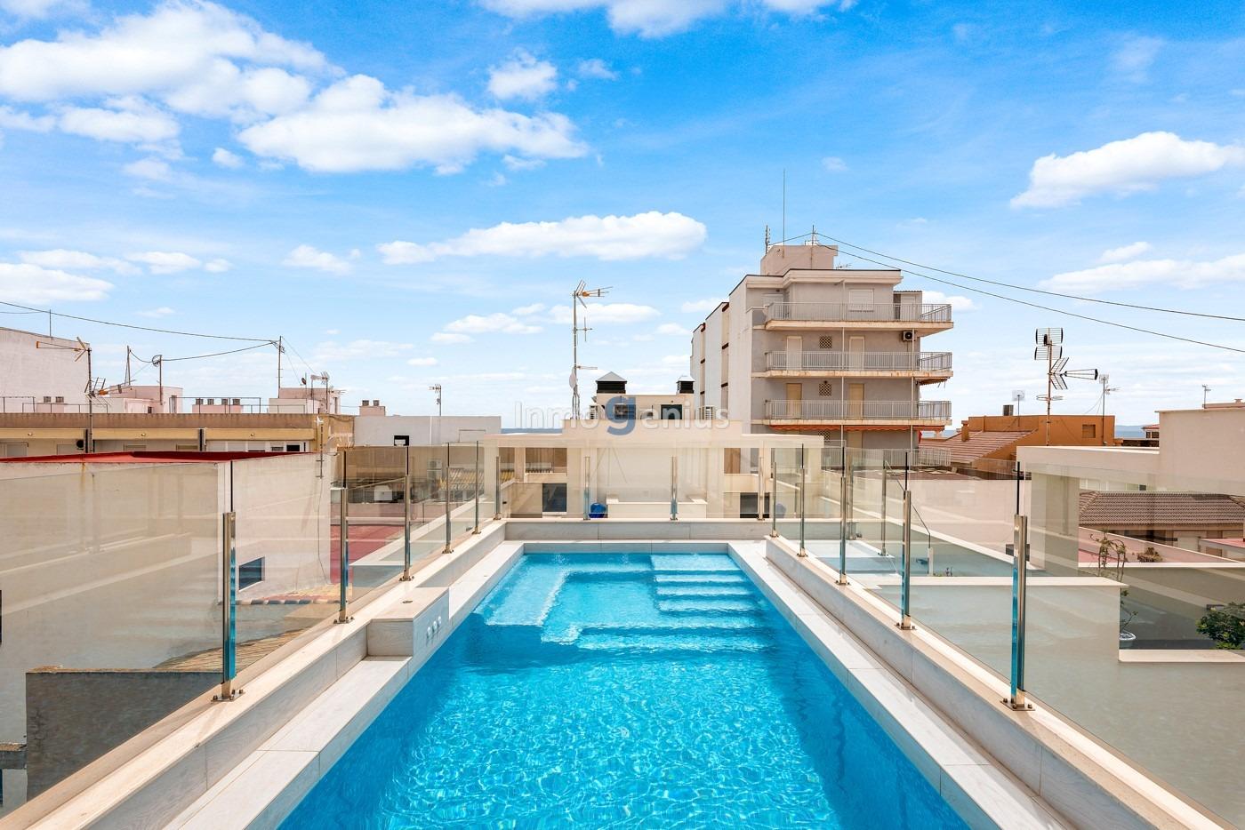 Apartment à Torrevieja, Alicante, Espagne 2 chambres, 73 m2 No. 81548