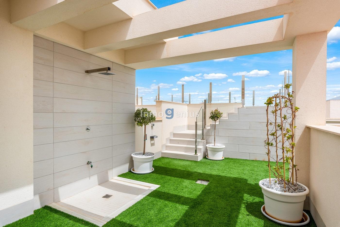 Apartment à Torrevieja, Alicante, Espagne 2 chambres, 73 m2 No. 81548
