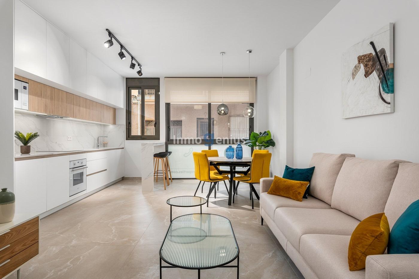 Apartment à Torrevieja, Alicante, Espagne 2 chambres, 73 m2 No. 81548