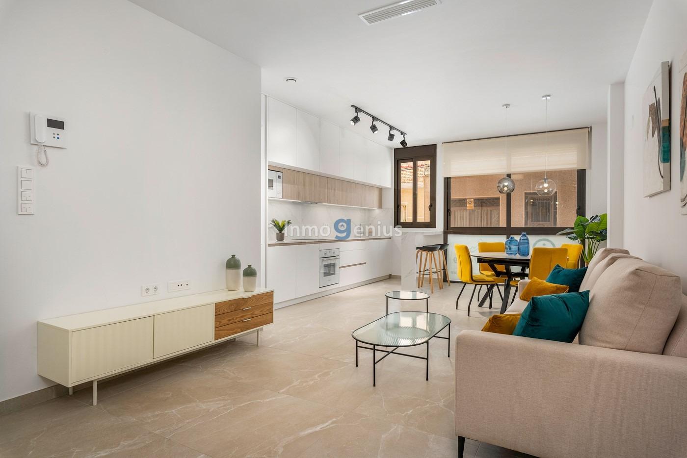 Apartment à Torrevieja, Alicante, Espagne 2 chambres, 73 m2 No. 81548