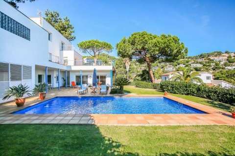 Talo Blanes, Girona, Espanja 4 makuuhuonetta, 350 m2 No. 23058