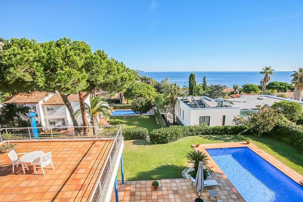 Сasa en Blanes, Gerona, España 4 dormitorios, 350 m2 No. 23058