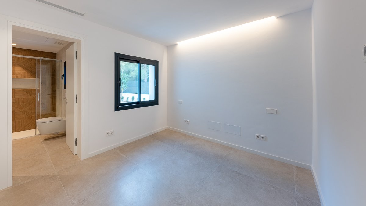 Villa in Santa Ponsa, Mallorca, Spain 6 bedrooms, 408 sq.m. No. 54043