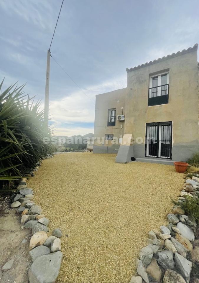 Hus i Arboleas, Almeria, Spanien 6 sovrum, 260 kvm. Nr. 93550