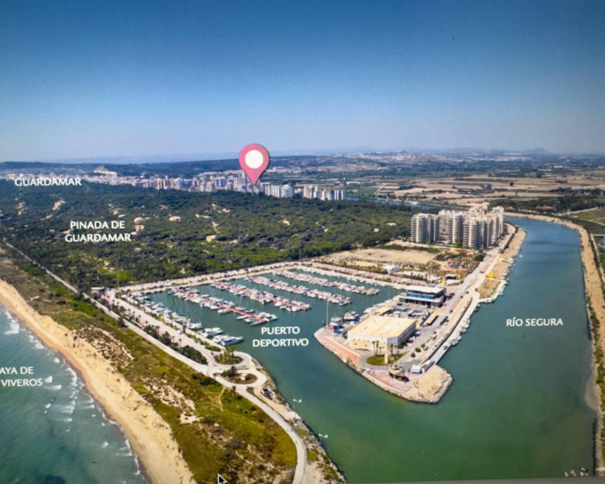 Appartamento a Guardamar del Segura, Alicante, Spagna 3 camere da letto, 94 mq. N° 100771