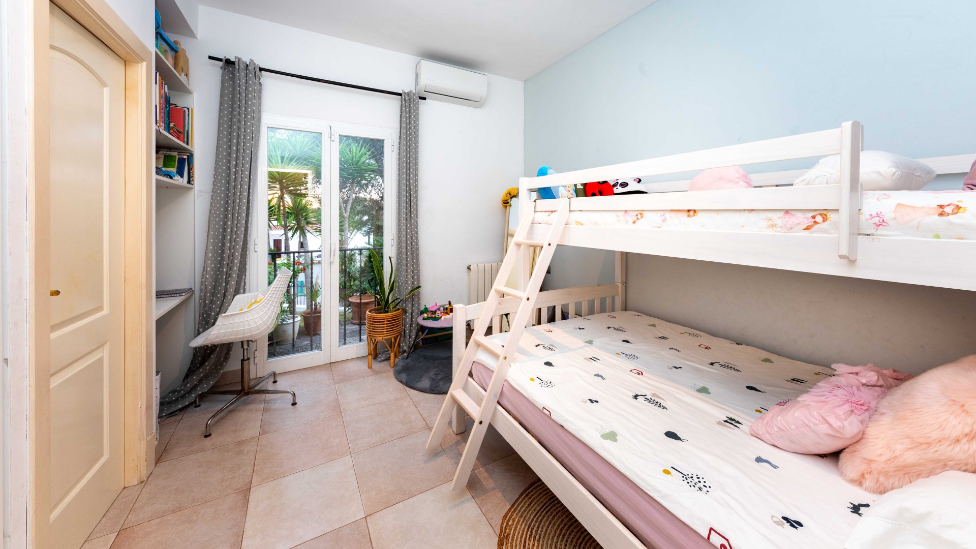 Villa à Santa Ponsa, Mallorca, Espagne 4 chambres, 481 m2 No. 111832