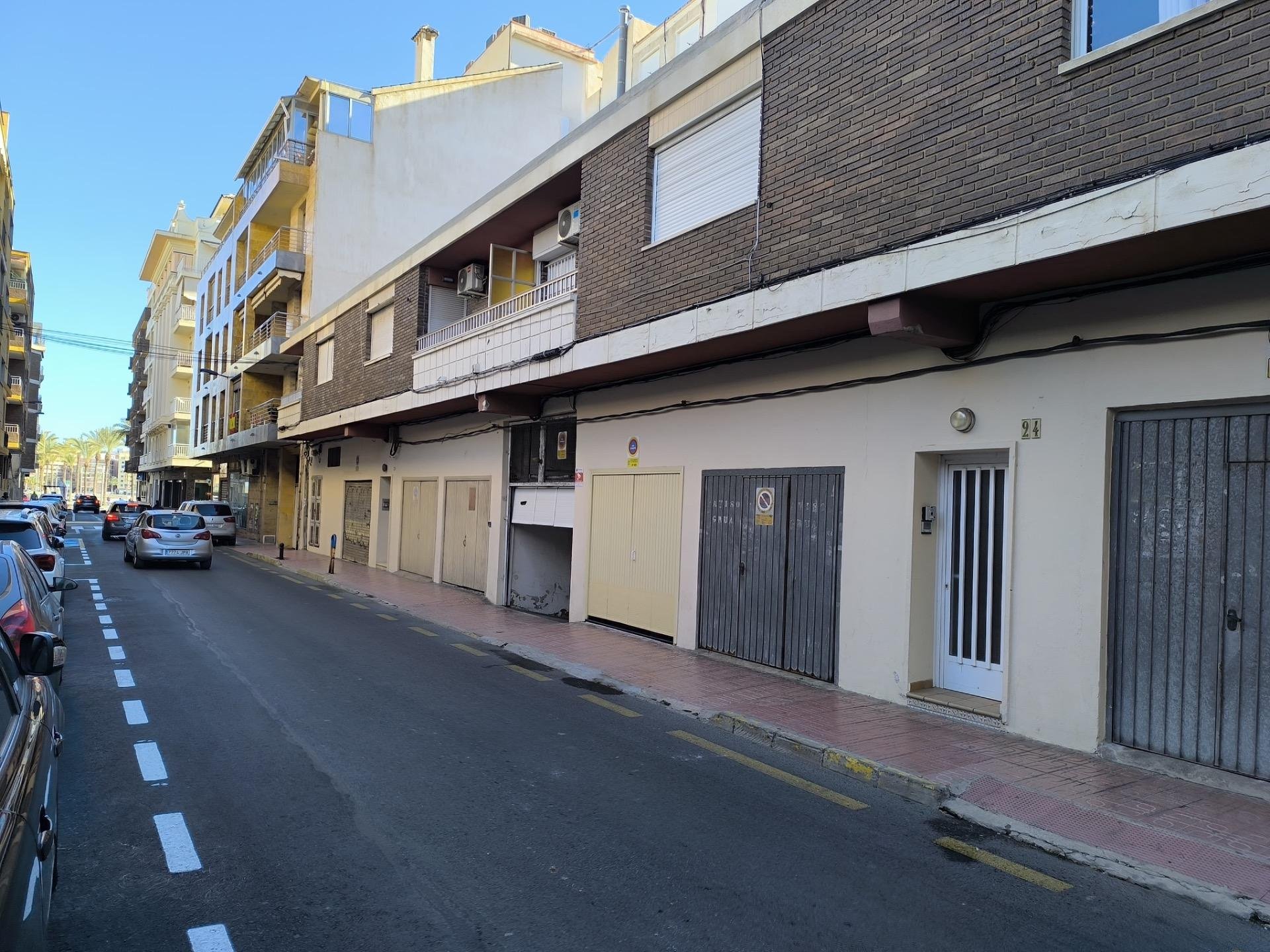 Appartamento a Torrevieja, Alicante, Spagna 3 camere da letto, 130 mq. N° 116018