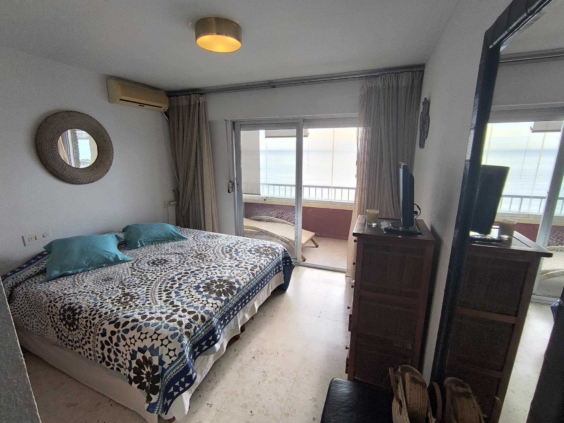 Appartamento a Torrevieja, Alicante, Spagna 3 camere da letto, 130 mq. N° 116018