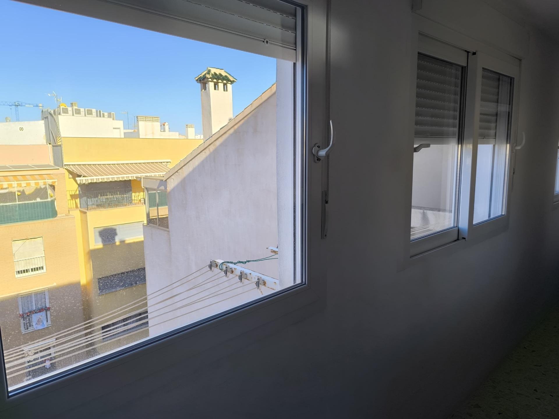 Appartamento a Torrevieja, Alicante, Spagna 3 camere da letto, 130 mq. N° 116018