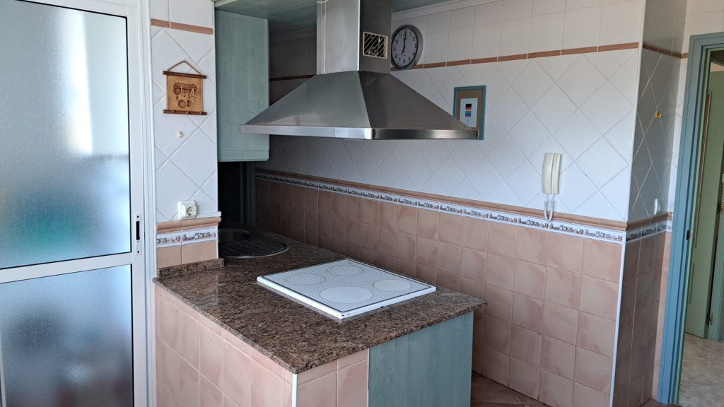 Квартира в Эль-Пуэрто-де-Санта-Мария, Кадис, Испания 4 спальни, 120м2 №105429
