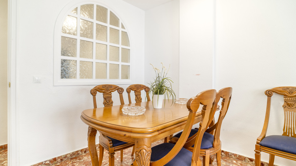 Lägenhet i Estepona, Malaga, Spanien 3 sovrum, 112 kvm. Nr. 107140