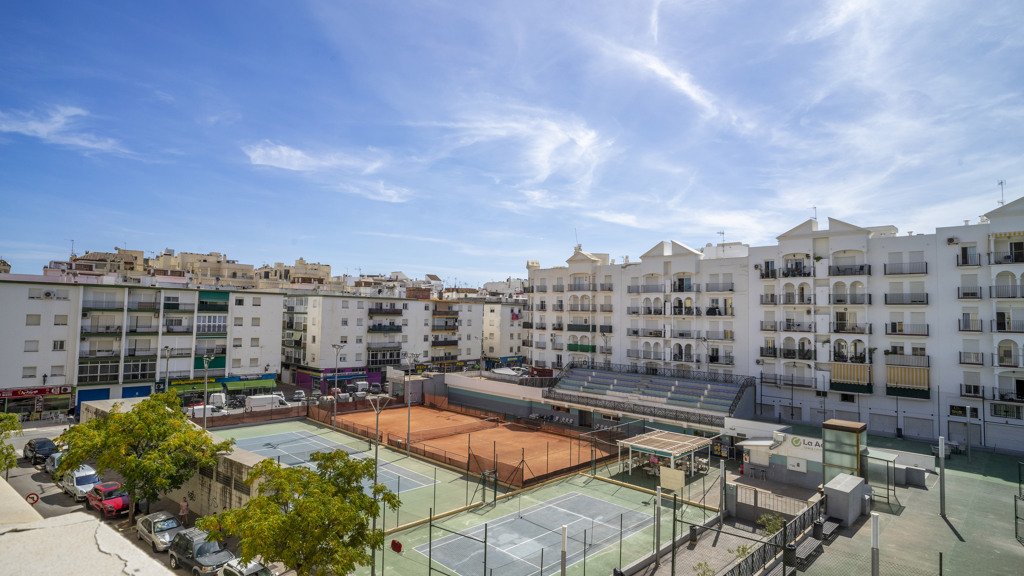Lägenhet i Estepona, Malaga, Spanien 3 sovrum, 112 kvm. Nr. 107140