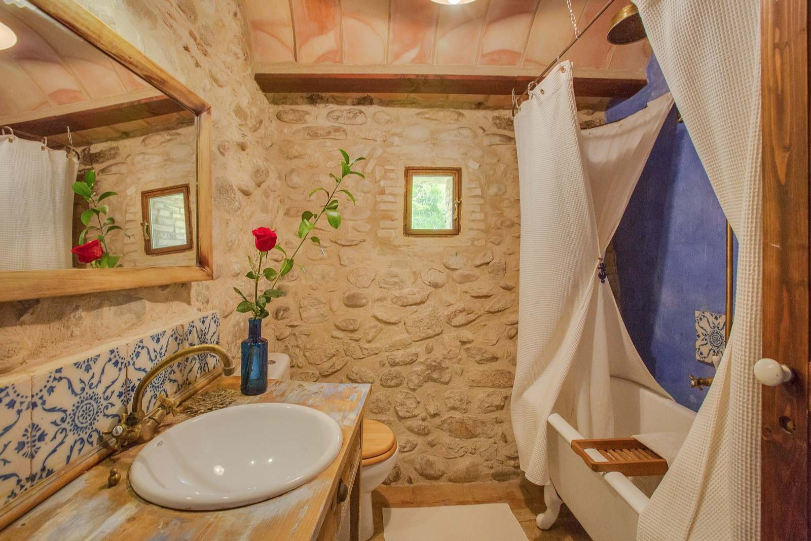Commercial property in Girona, Spain 8 bedrooms, 727 sq.m. No. 22613