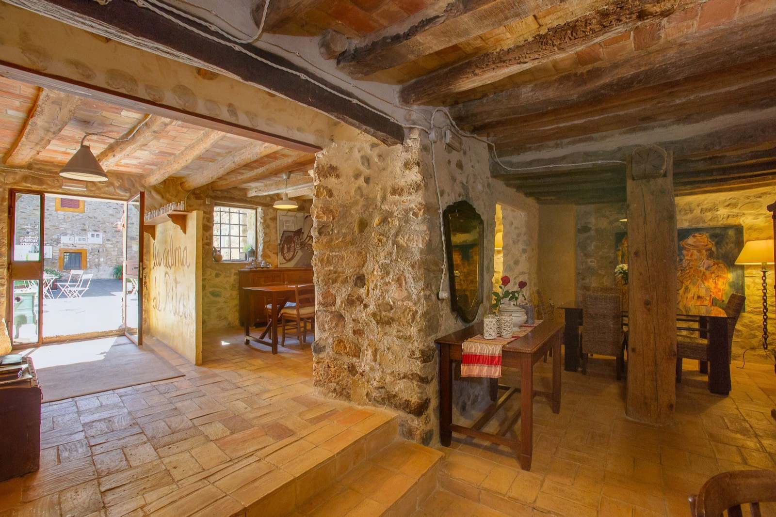 Commercial property in Girona, Spain 8 bedrooms, 727 sq.m. No. 22613
