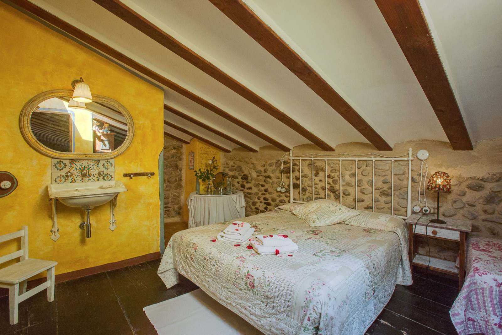 Commercial property in Girona, Spain 8 bedrooms, 727 sq.m. No. 22613