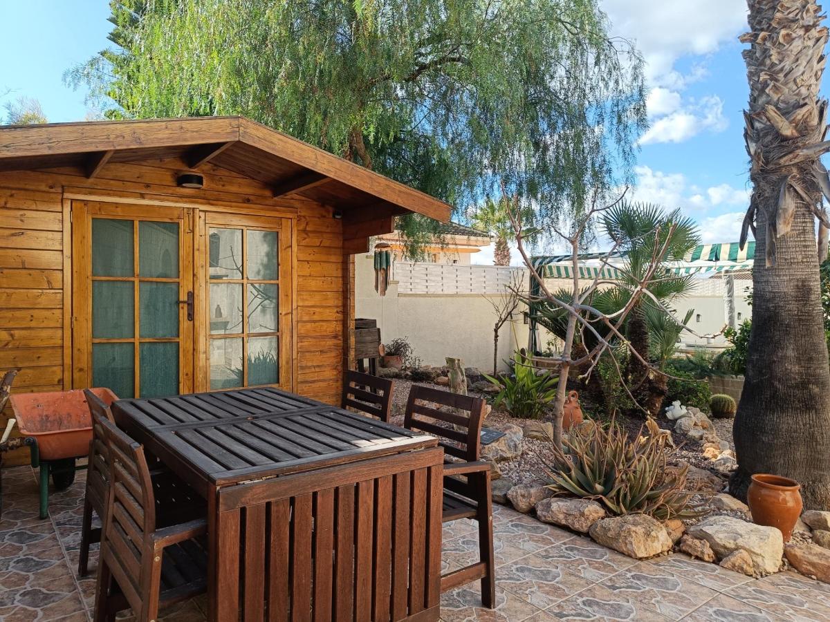 Villa a Benijofar, Alicante, Spagna 5 camere da letto, 177 mq. N° 104384