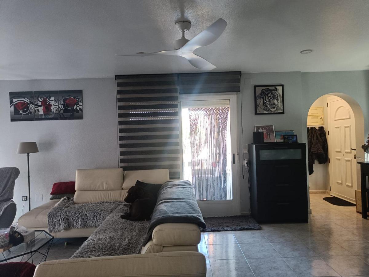 Villa a Benijofar, Alicante, Spagna 5 camere da letto, 177 mq. N° 104384