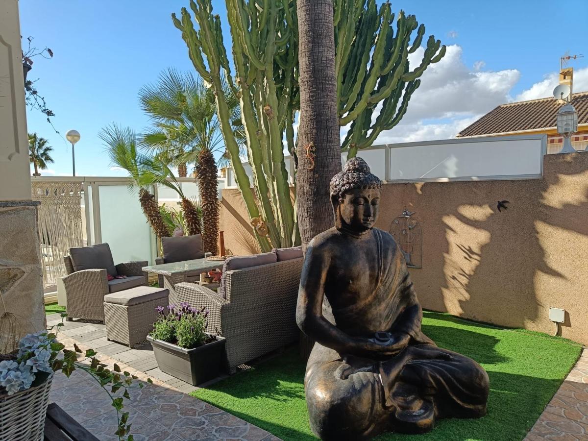 Villa a Benijofar, Alicante, Spagna 5 camere da letto, 177 mq. N° 104384